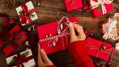 بوكس هدايا رأس السنة 2024 للرجال والنساء.. 6 أسئلة توضح لك الهدية المناسبة