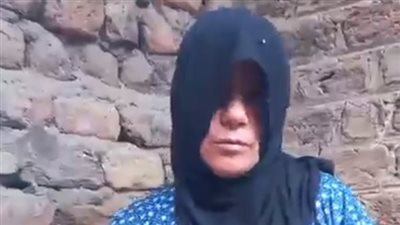 مسنة مطلقة بأسيوط تستغيث: بنام أنا وعيالي على الأرض.. ونفسي في مكان نعيش فيه | بث مباشر
