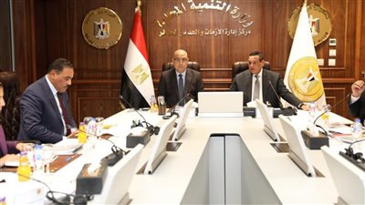 وزيرا التنمية المحلية والإسكان يتابعان الموقف التنفيذي للمشروعات الجارية وتدقيق الأحوزة العمرانية بمحافظة مطروح 