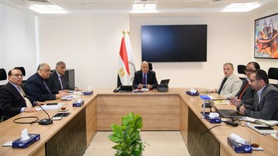 وزير الري: إنشاء حائط بحري بطول 12 كم لحماية المزارع السمكية بمنطقة طوال أبو الروس بدمياط 