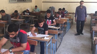 شاومينج يزعم تداول أجزاء من امتحان الجبر لطلاب الشهادة الإعدادية بالجيزة.. والتعليم تتابع