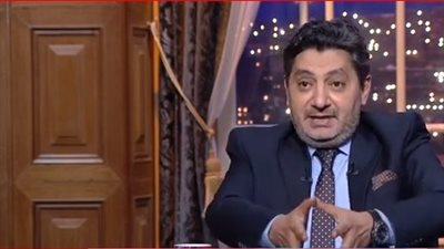 حسام الغمري مع نشأت الديهي: أعتذر عن معارضتي لمصر من الخارج
