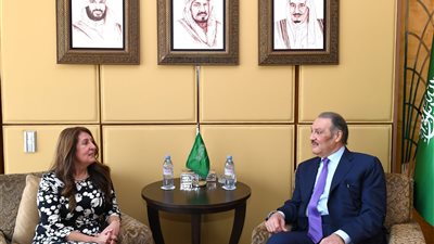السفير السعودي يلتقي نظيرته الأمريكية بالقاهرة
