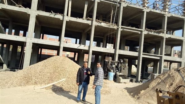 عملية إنشاء مدرسة