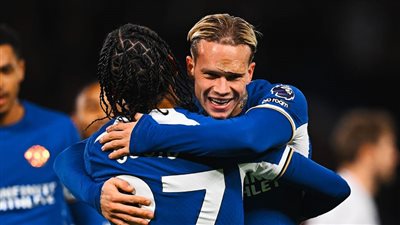 تشيلسي يخطف فوزا مثيرا من كريستال بالاس في الدوري الإنجليزي