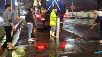 محافظ الجيزة يشدد على التواجد الميداني وشفط تراكمات الأمطار بجميع الأحياء