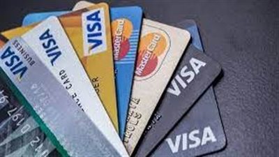 تحقيقات موسعة للبنوك لـ ضبط المتلاعبين بالبطاقات الائتمانية المستخدمة في تهريب الدولار للخارج| بث مباشر