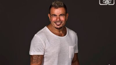 عمرو دياب يحقق 6.5 مليون استماع بعد 24 ساعة من طرح ألبوم مكانك