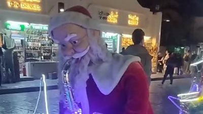 بابا نويل وأشجار الكريسماس.. شرم الشيخ تتزين استعدادًا لاحتفالات رأس السنة | بث مباشر