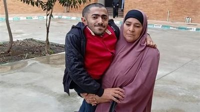 الأزهر يوجه رسالة لوالدة طالب يعاني من إعاقة نادرة: أمثال هؤلاء هن الأمهات المثاليات