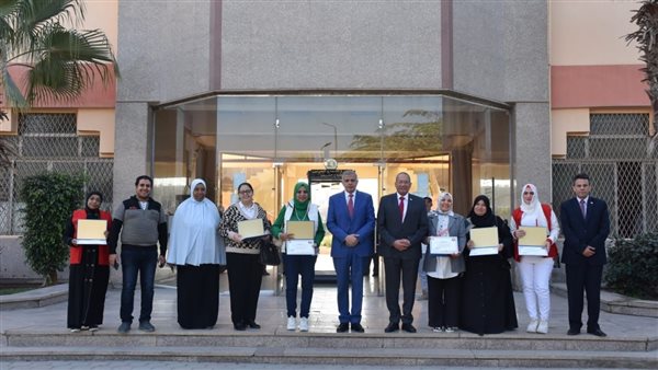  طلاب المعهد الفني