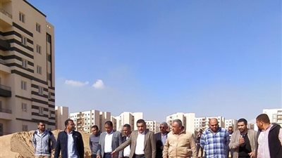 مساعد رئيس هيئة المجتمعات يكلف بتكثيف الأعمال لزيادة نسب الإنجاز بمدينة حدائق العاصمة