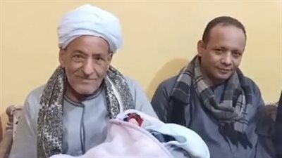 أبو تشت بقنا يسجل أول مولود للعام الثالث على التوالي.. وجده: الموضوع جه صدفة | بث مباشر