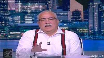 إبراهيم عيسى: أقرأ شهادتي بقضية الرئيس مبارك لأعيد فحص وفهم أحداث ثورة 25 يناير