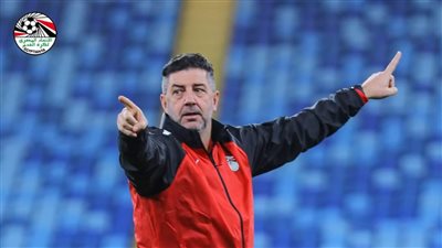 أول تعليق من فيتوريا بعد إقالته من تدريب منتخب مصر