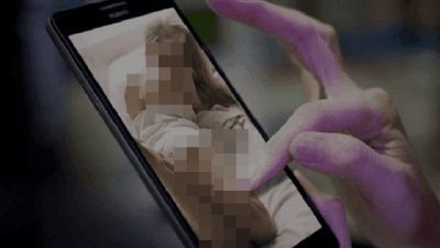 خانها فجابت رقم جديد واشتغلته.. صاحبة العيون الزرقاء تطلب الطلاق: أهانني لما اكتشف إن أنا سوزي