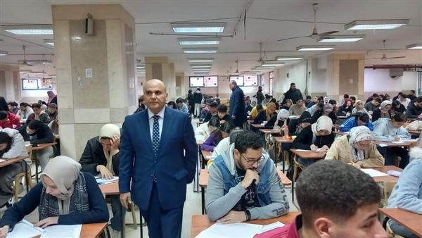 امتحانات الفصل الدراسي