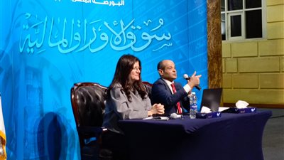 رئيس البورصة: نبحث تطويرا شاملا للأسواق خارج المقصورة بشكل شامل