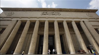 التحفظ على أموال محمد رشدي وأسرته لاتهامه بتلقي رشوة وتهريب شحنة مخالفة