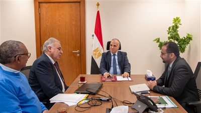 وزير الري يوجه بالتنسيق مع شركات الكهرباء لضمان توفير التغذية لمحطات الرفع