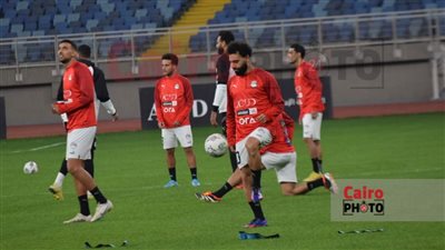 تنبيهات بعدم الاعتراض.. جلسات خاصة من صلاح والشناوي مع اللاعبين في منتخب مصر بأمر فيتوريا