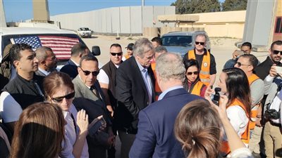 الوفد الأمريكي من أمام معبر رفح: الآلاف يحتاجون كميات كبيرة من الماء والغذاء والكهرباء والعناية الطبية