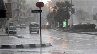 توقعات حالة الطقس اليوم.. نشاط للرياح وأمطار على هذه المنطقة