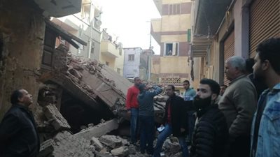 رئيس مدينة منوف: المنزل المنهار صدر له قرار إخلاء من نوفمبر الماضي | صور 