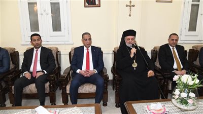 محافظ الفيوم يزور الكنائس لتقديم التهنئة للإخوة الأقباط بعيد الميلاد المجيد