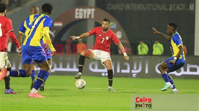 منتخب مصر يتقدم على تنزانيا وديا بهدف تريزيجيه في الشوط الأول 