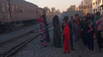 خلال 24 ساعة.. تفاصيل مصرع وإصابة 6 أشخاص في حوادث متفرقة على قضبان الموت بسوهاج| صور وفيديو