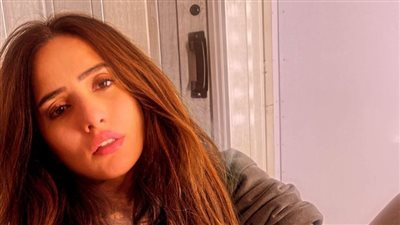 إصابة الفنانة زينة بعد سقوطها