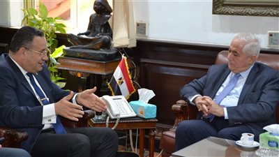 رئيس جامعة الإسكندرية يستقبل وفد جامعة بيروت لبحث إنشاء فرع دولي ببرج العرب