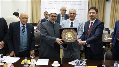 وفد أوزبكي يتعرف على جهود مركز الدراسات السكانية بجامعة الأزهر لإنشاء مركز مماثل له في أوزبكستان