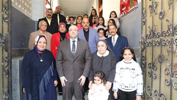 جانب من زيارة المحافظ