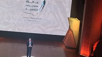 بكلمة لحسين فهمي.. انطلاق حفل توزيع جوائز ساويرس الثقافية