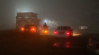 شبورة كثيفة تغطي محافظة بورسعيد وتحجب الرؤية| صور