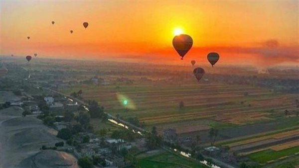 رحلات البالون الطائر