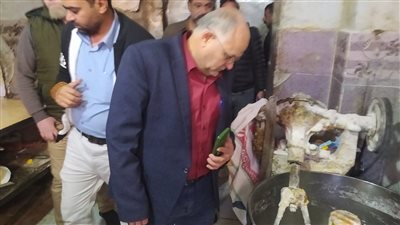 إعدام 200 كيلو مواد غذائية غير صالحة للاستهلاك الآدمي في حملة على أسواق القصاصين