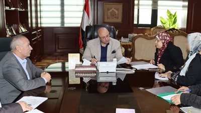 محافظ بني سويف يوجه بسرعة إزالة منزل آيل للسقوط في الواسطى