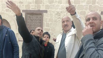 بعد الأمطار.. غرفة عمليات بآثار الإسكندرية ووفد من الأعلى للآثار يتفقدان قلعة قايتباي 