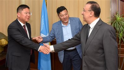 محافظ الإسكندرية يبحث مع وفد صيني فرص الاستثمار في مجال الكيماويات