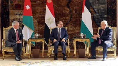 القمة الثلاثية بالعقبة تدعو إلى حماية الفلسطينيين ووقف العدوان على غزة