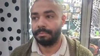 شاهد عيان يروي تفاصيل مصرع شاب في حريق شقته بمصر القديمة: كان فيه خلافات مع أبوه وأخوه غير الشقيق | بث مباشر 