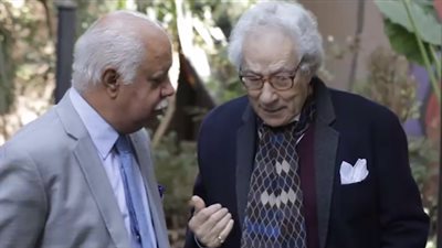 لماذا انسحب من الحياة العامة؟ ورؤيته لمستقبل الثقافة.. فاروق حسني في حوار خاص مع حمدي رزق 