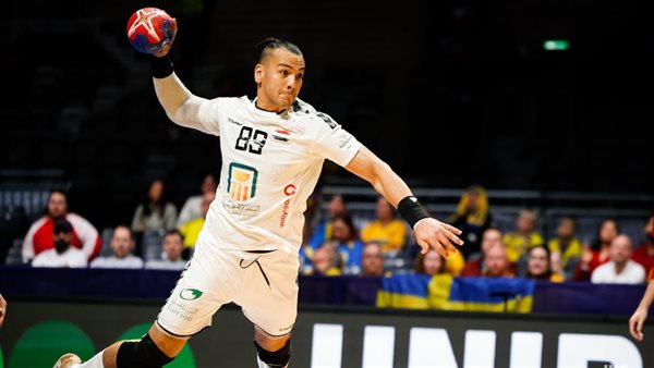 ممدوح هاشم لاعب منتخب