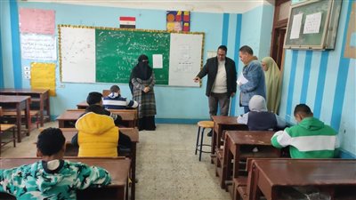 إحالة مدير مدرسة وملاحظين للتحقيق بالغربية بسبب الإهمال وعدم ضبط لجان الامتحانات