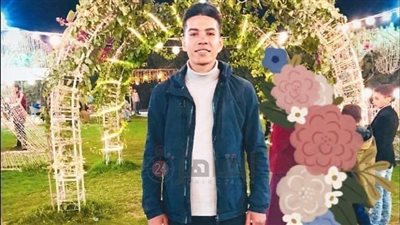 كان رايح الامتحان.. تفاصيل مصرع طالب بتجارة الفيوم في انقلاب سيارة | بث مباشر