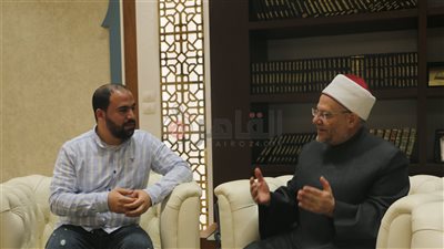 المفتي: لم أقل إن نصف المسلمين بأوروبا دواعش ولا يجب مقاطعة فيسبوك وX بسبب إسرائيل.. وبعض الأقباط يلجأون إلينا|حوار