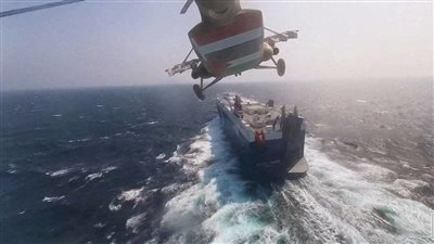  القيادة المركزية الأمريكية: نفذنا 6 ضربات ودمرنا غواصة مسيرة و18 صاروخًا مضادًا للسفن في اليمن